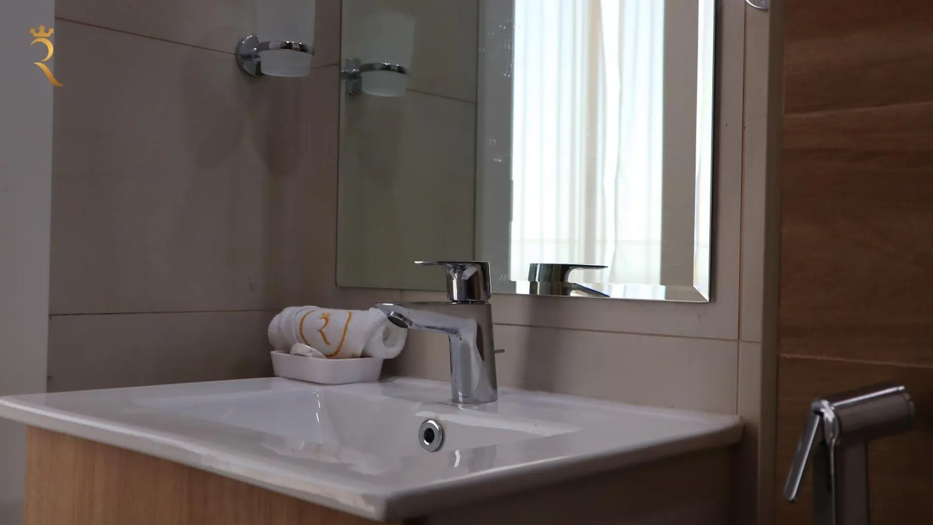 Valentina Studio Transit Apartment In Masdar City Abu Dhabi
